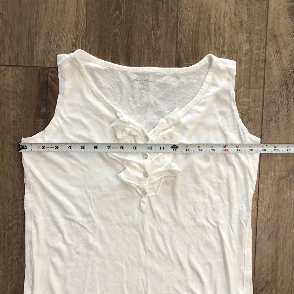 NWOT - EDDIE BAUER 100% Cotton White Sleeveless Ruffle Front Top - Picture 5 of 5